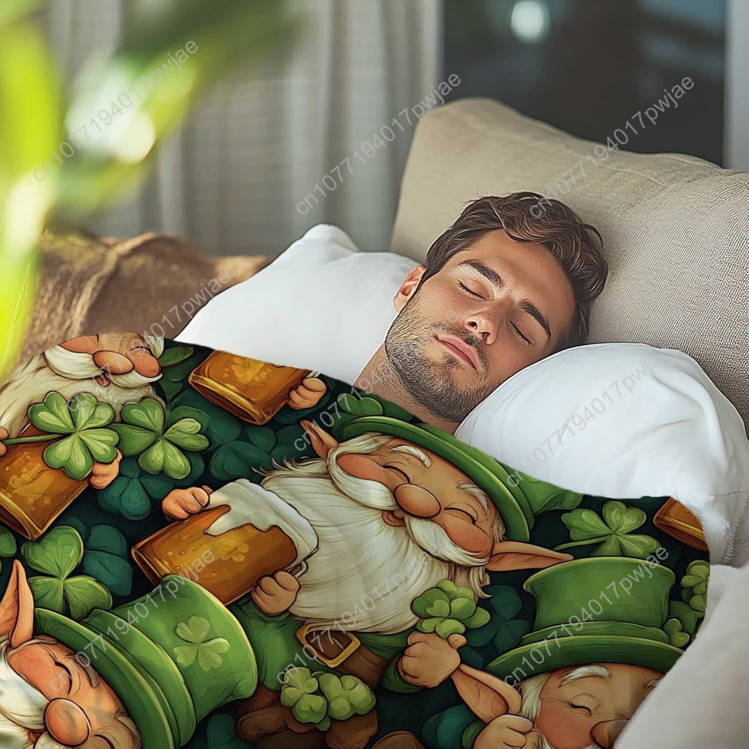 St. Patrick’s Day Gnome Throw  - огляд і ціна Home Textiles Today